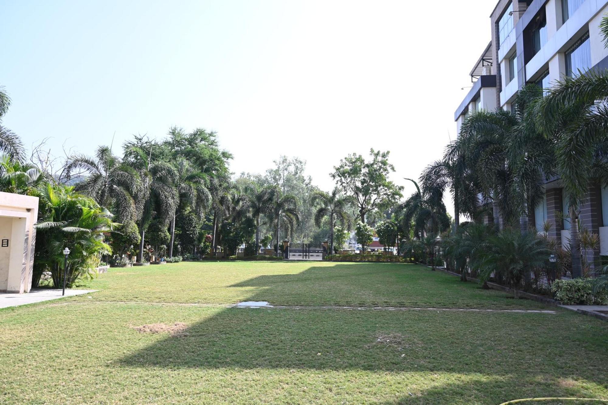 Srijan Inn Ābu Road المظهر الخارجي الصورة